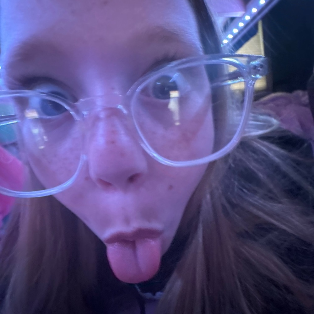 Meet your Posher, Carlee